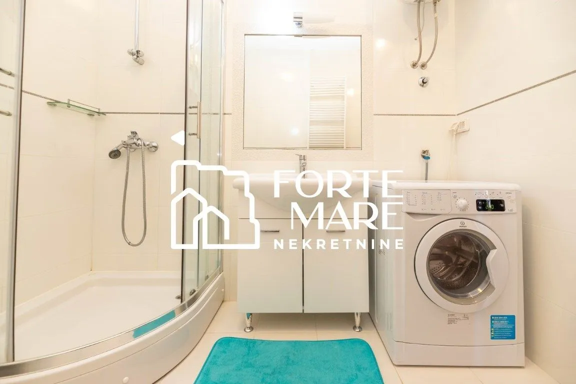 Prodaja, trosoban stan, 118m², Njivice, Herceg Novi