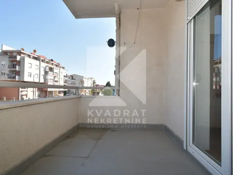 Rent, two bedroom apartment, 76m², Stari Aerodrom, Podgorica - image 17