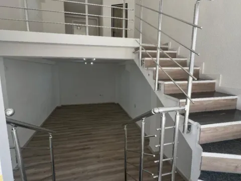  Office Space for Rent, 53m2, Centar, Bar