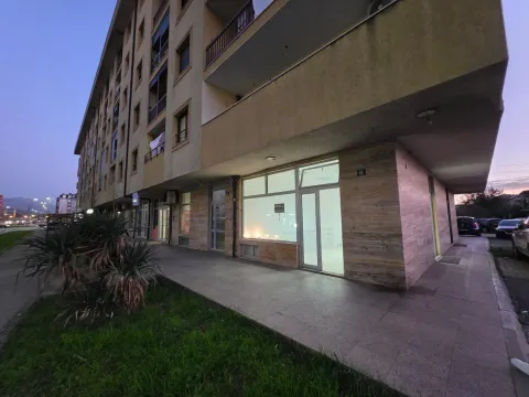 Prodaja, poslovni prostor, 82m², Podgorica, Crna Gora - image 22