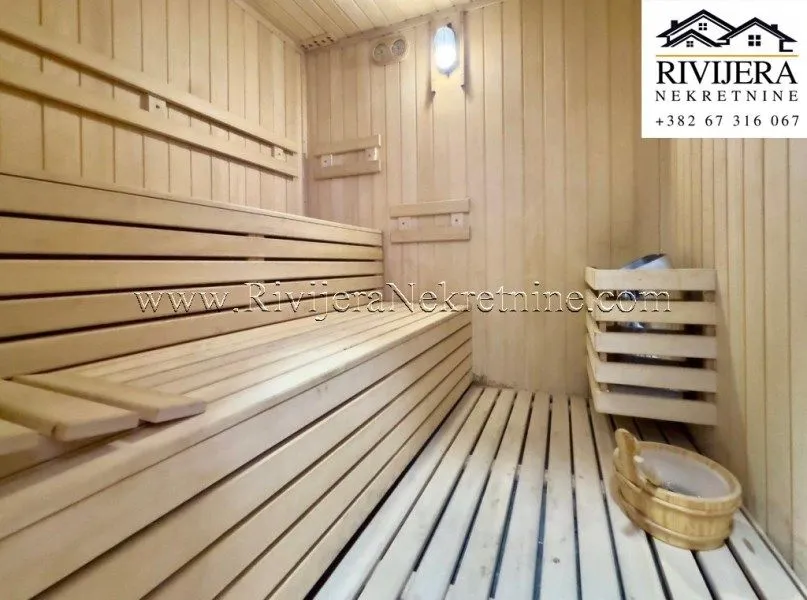Prodaja, kuća, 405m², Strp, Kotor