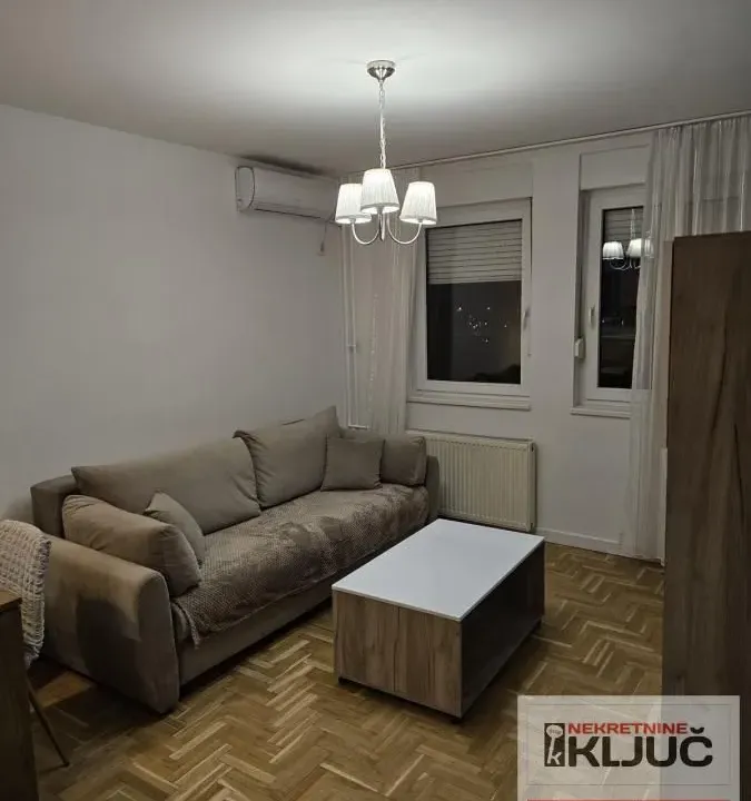 Prodaja, jednosoban stan, 40m², Nova Detelinara, Novi Sad Sve Podlokacije