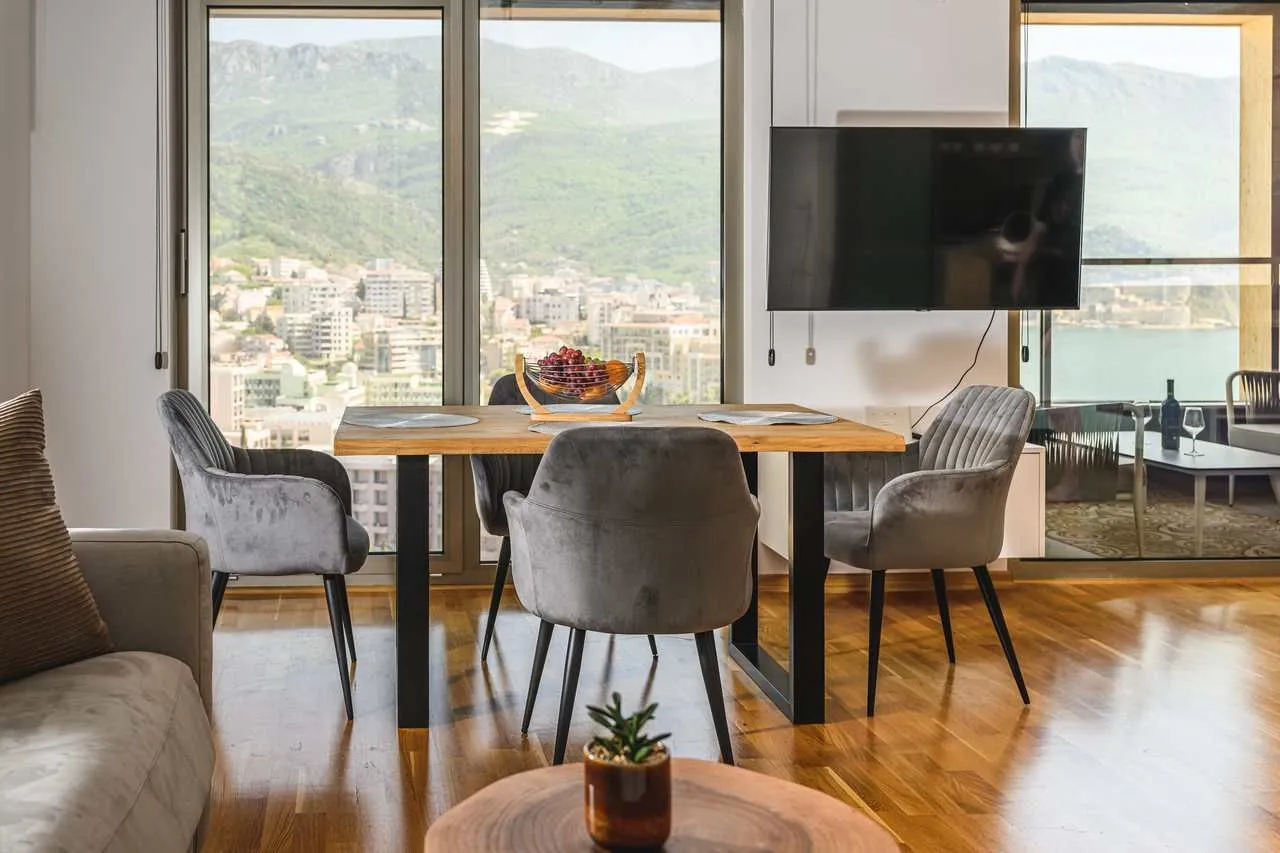 Rent, two bedroom apartment, 76m², Budva, Crna Gora