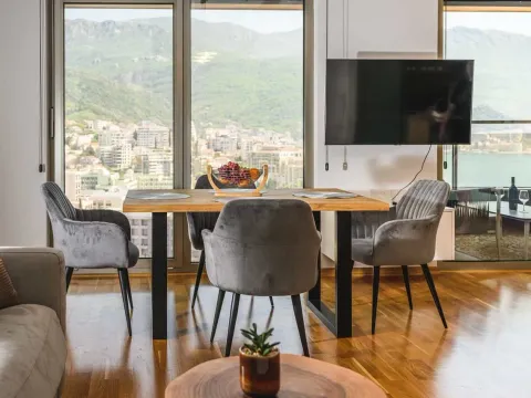 Izdavanje, dvosoban stan, 76m², Budva, Crna Gora - image 2