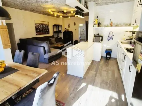 Izdavanje, četvorosoban stan, 100m², Autokomanda, Voždovac Sve Podlokacije - image 7