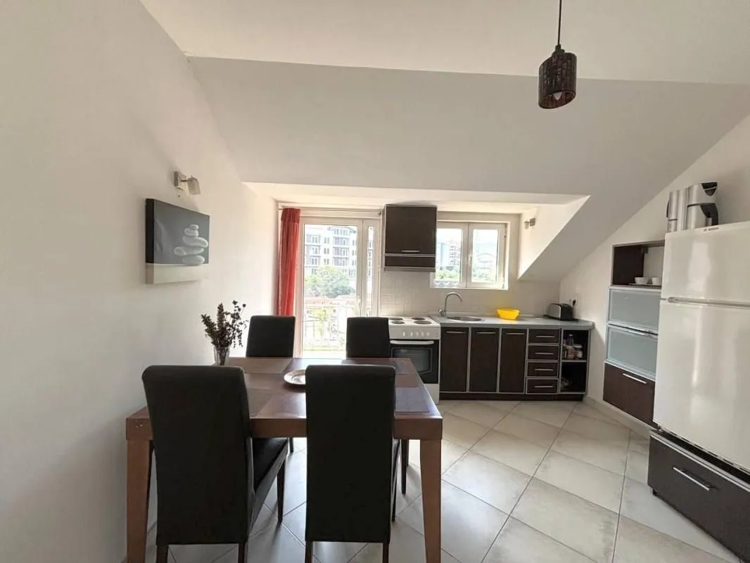 Sale, two bedroom apartment, 73m², Dobrota, Kotor
