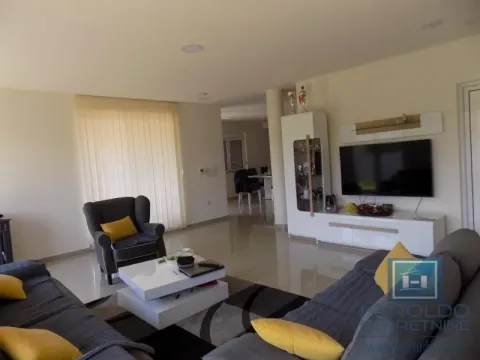 Sale, house, 327m², Ćuprija, Srbija - image 5