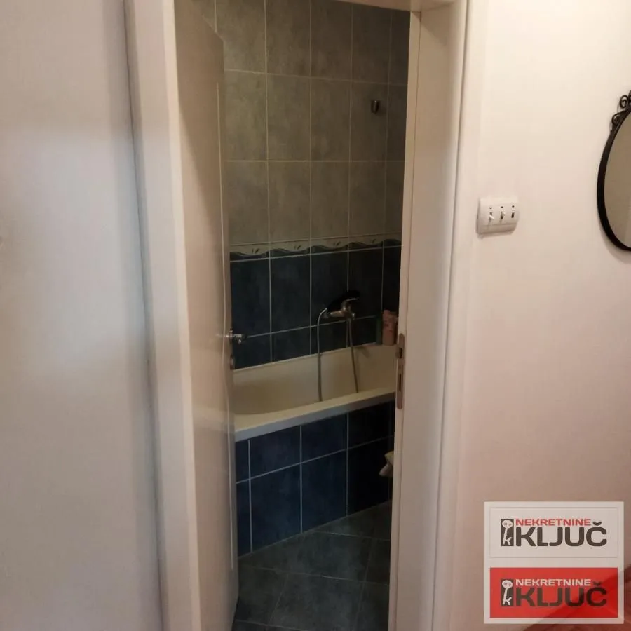 Prodaja, dvosoban stan, 44m², Socijalno, Novi Sad Sve Podlokacije