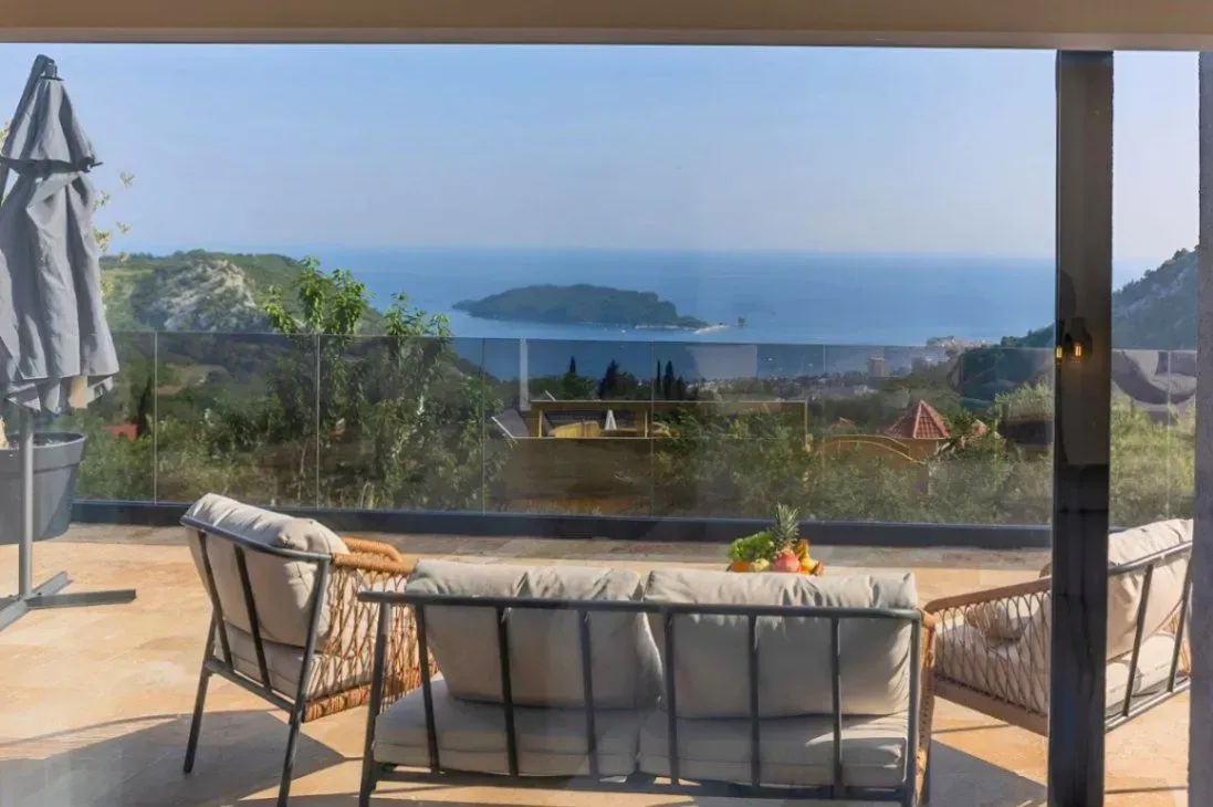 Sale, apartment, 293m², Markovići, Budva
