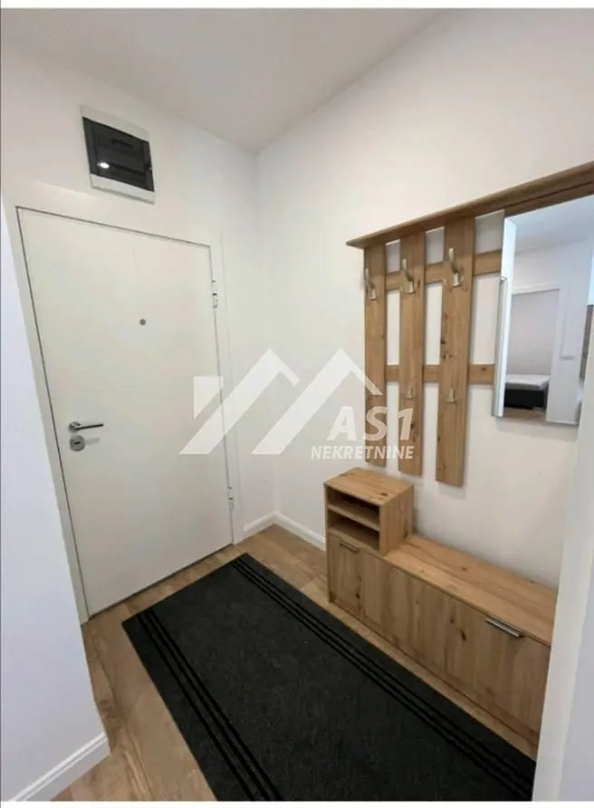 Izdavanje, dvosoban stan, 57m², Sajam, Novi Sad Sve Podlokacije