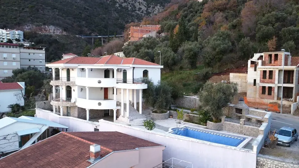 Sale, house, 422m², Petrovac, Budva