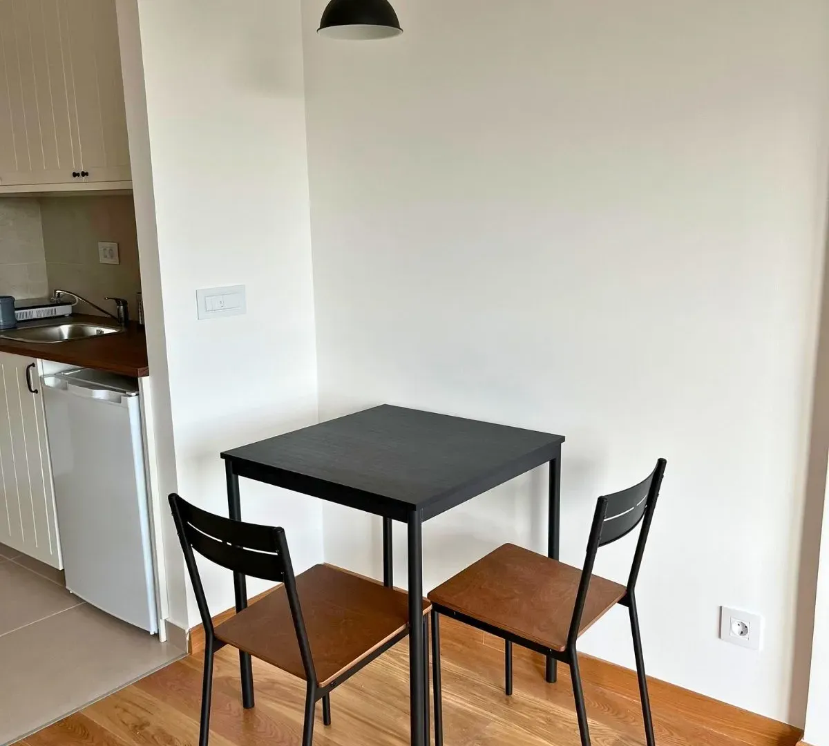 Izdavanje, jednosoban stan, 32m², Autokomanda, Voždovac Sve Podlokacije