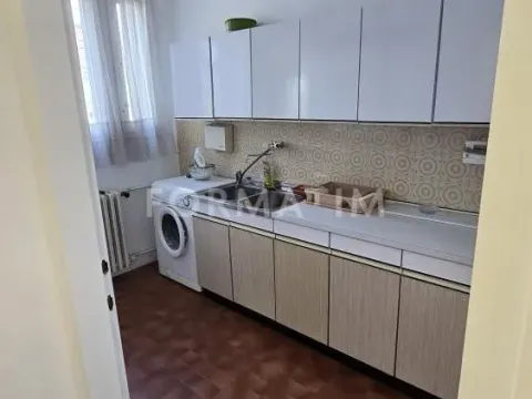 Izdavanje, dvosoban stan, 70m², Klinički Centar, Beograd - image 2