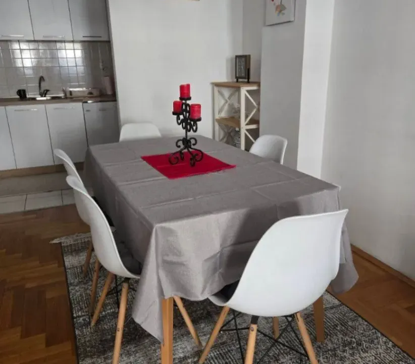 Izdavanje, dvosoban stan, 75m², City Kvart, Podgorica