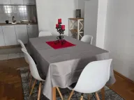 Izdavanje, dvosoban stan, 75m², City Kvart, Podgorica - image 1