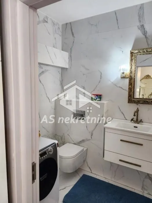 Rent, two bedroom apartment, 56m², Vračar Sve Podlokacije, Beograd