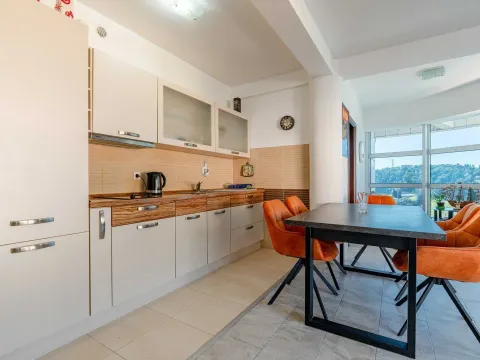 Sale, one bedroom apartment, 71m², Bečići, Budva - image 5