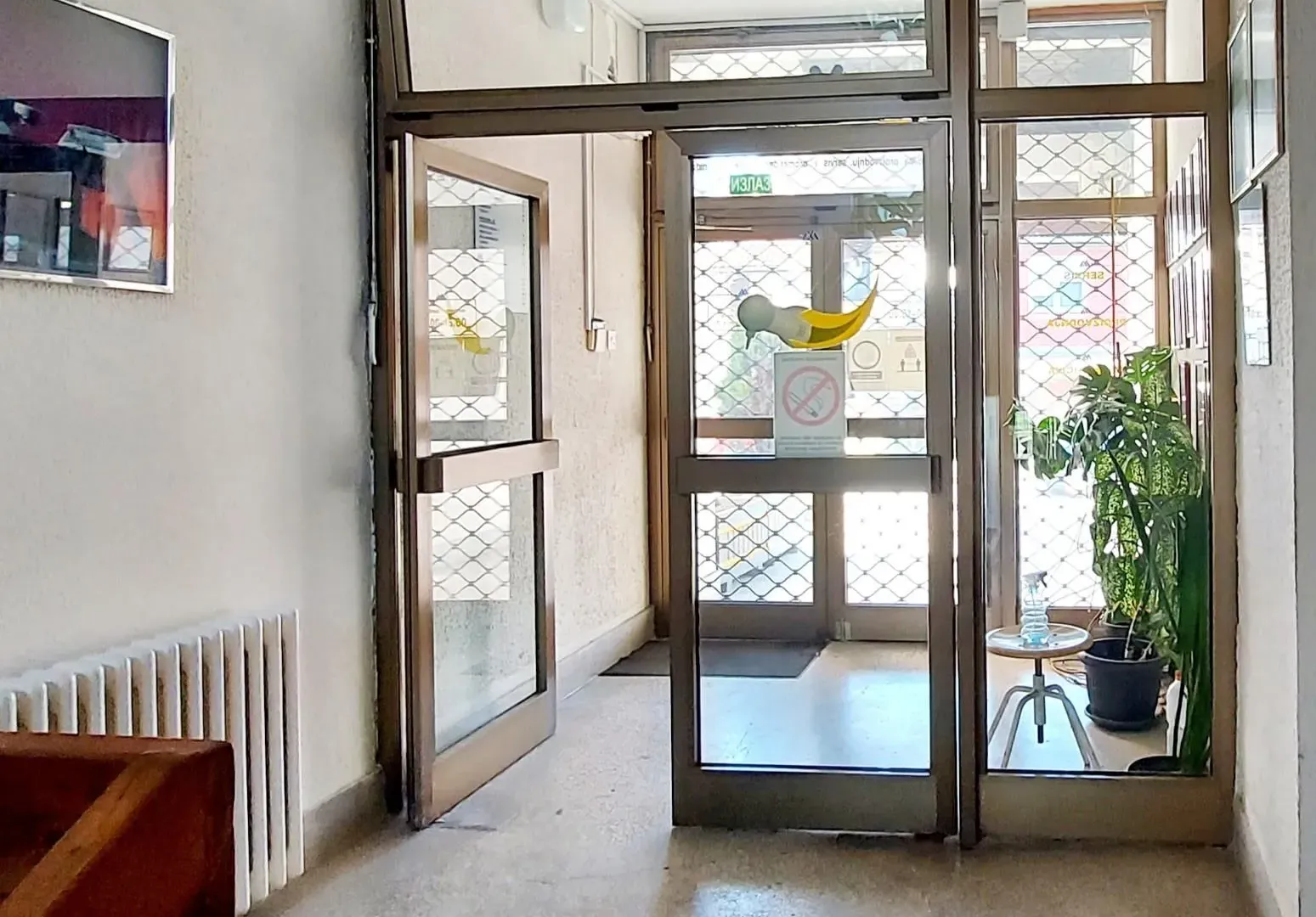 Izdavanje, poslovni prostor, 831m², Trstenik, Srbija