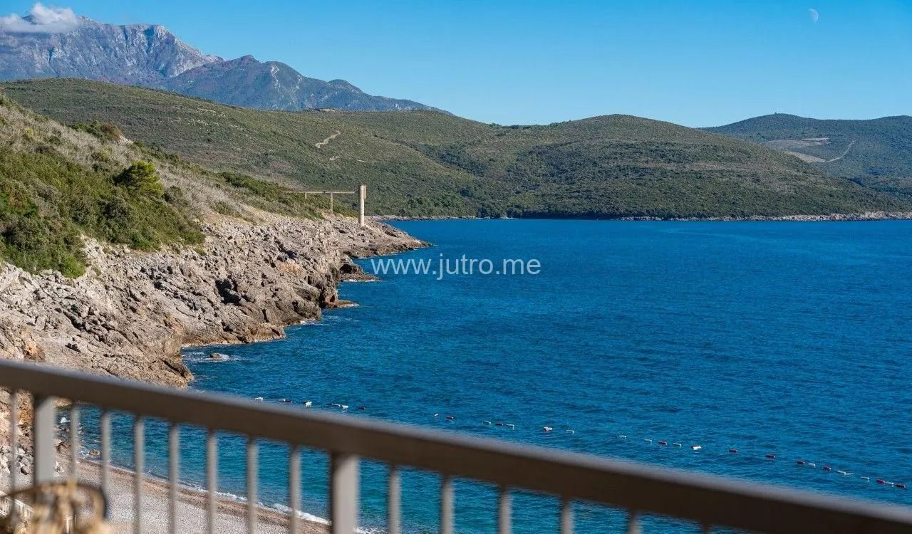 Prodaja, trosoban stan, 108m², Luštica Bay, Tivat
