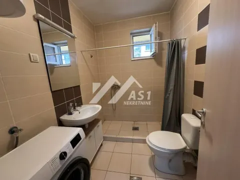 Izdavanje, trosoban stan, 73m², Adamovićevo Naselje, Novi Sad Sve Podlokacije - image 11