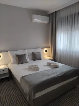 Rent, one bedroom apartment, 50m², Budva okolina, Budva - image 8