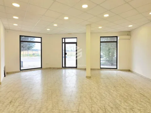 Rent, office space, 75m², Stari Aerodrom, Podgorica - image 3