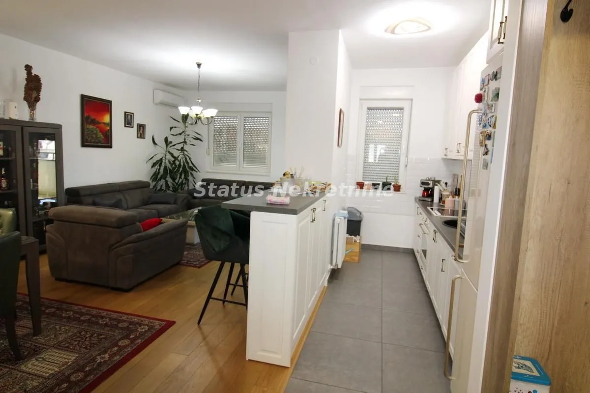 Prodaja, četvorosoban stan, 95m², Podbara, Novi Sad Sve Podlokacije