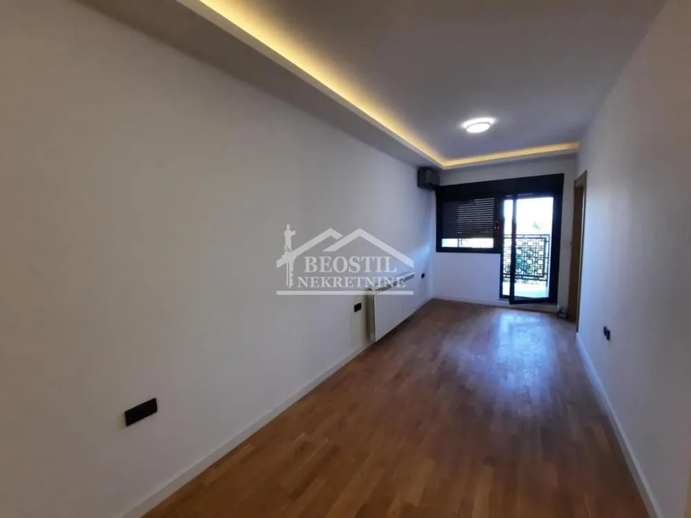 Izdavanje, jednosoban stan, 42m², Surčin, Beograd