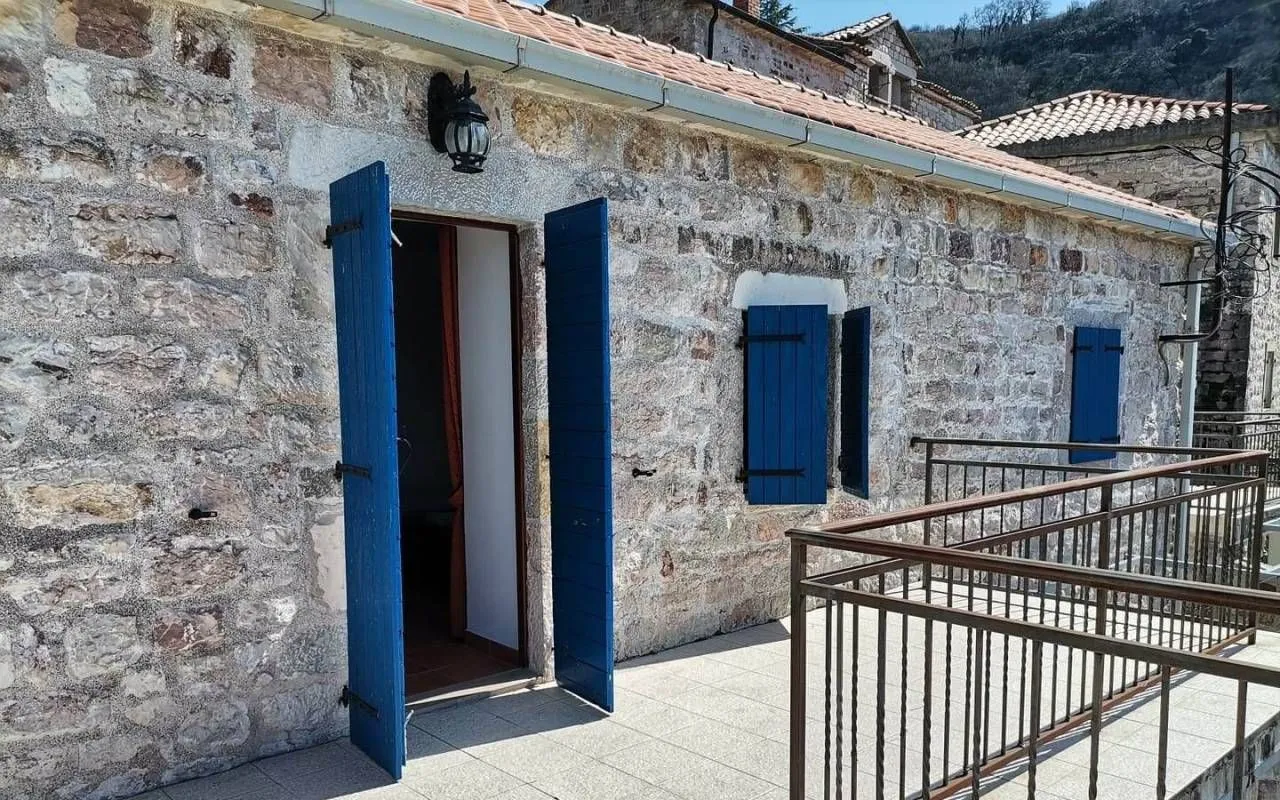 Stan-na-dan, kuća, 120m², Pržno, Budva