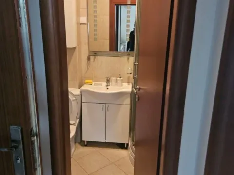 Izdavanje, jednosoban stan, 49m², Momišići, Podgorica - image 2