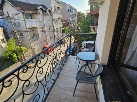 Izdavanje, trosoban stan, 74m², Lekino Brdo, Voždovac Sve Podlokacije - image 7