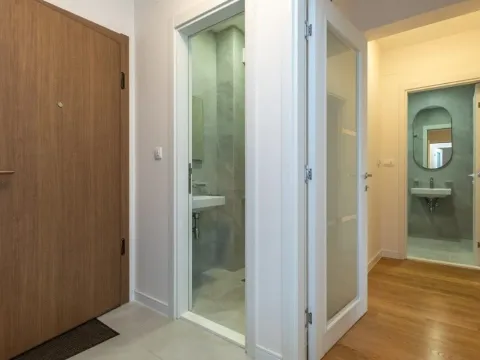 Rent, two bedroom apartment, 72m², Central Point, Podgorica - image 7