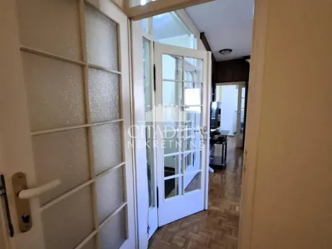 Izdavanje, stan, 101m², Kalenić Pijaca, Vračar Sve Podlokacije - image 9