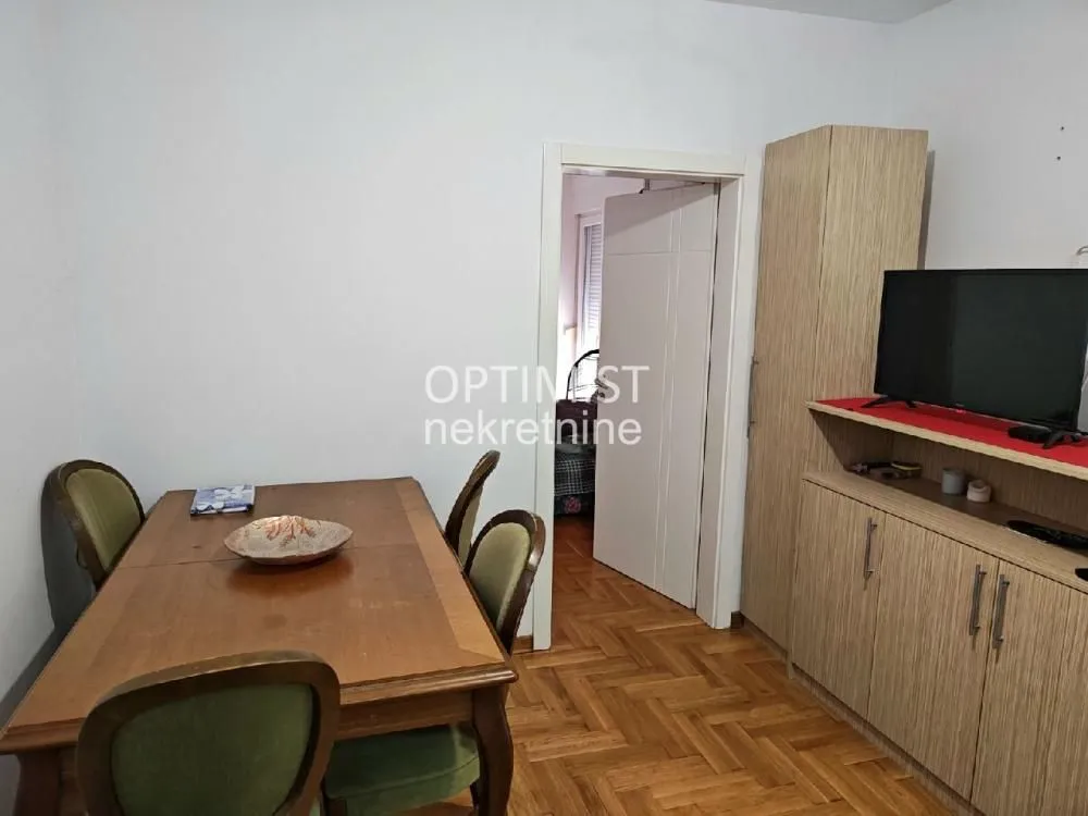 Rent, two bedroom apartment, 51m², Đeram Pijaca, Beograd
