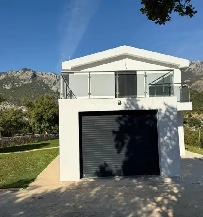 Sale, house, 174m², Župci, Bar