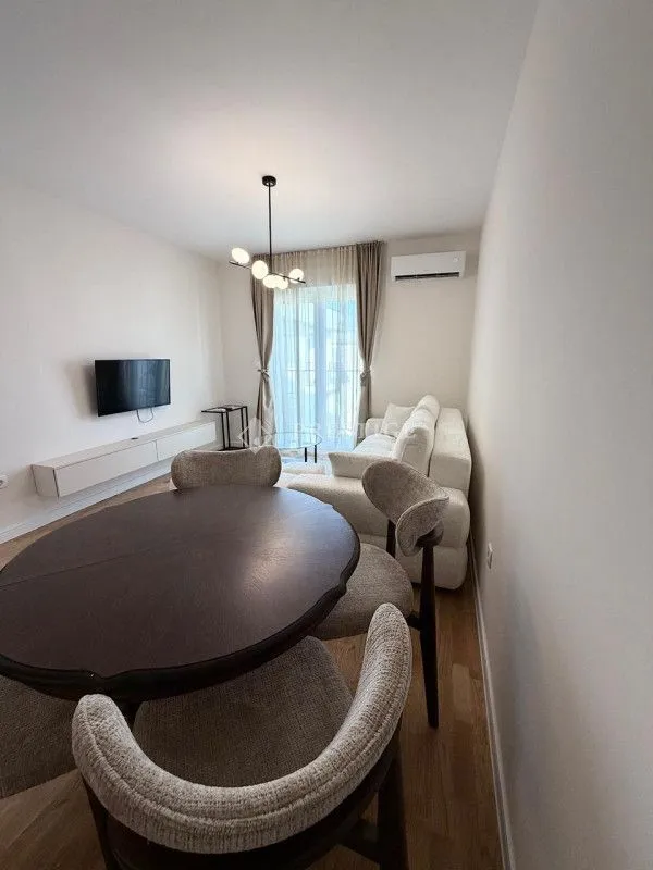 Rent, one bedroom apartment, 40m², Pobrežje, Podgorica