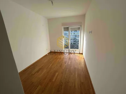 Rent, two bedroom apartment, 65m², Stari Aerodrom, Podgorica - image 2