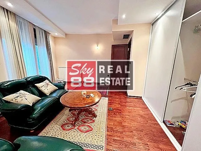 Prodaja, kuća, 371m², Savski Venac, Beograd