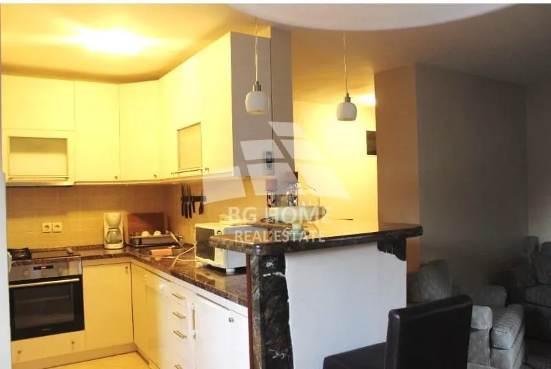 Sale, two bedroom apartment, 176m², Uciteljsko Naselje, Zvezdara Sve Podlokacije