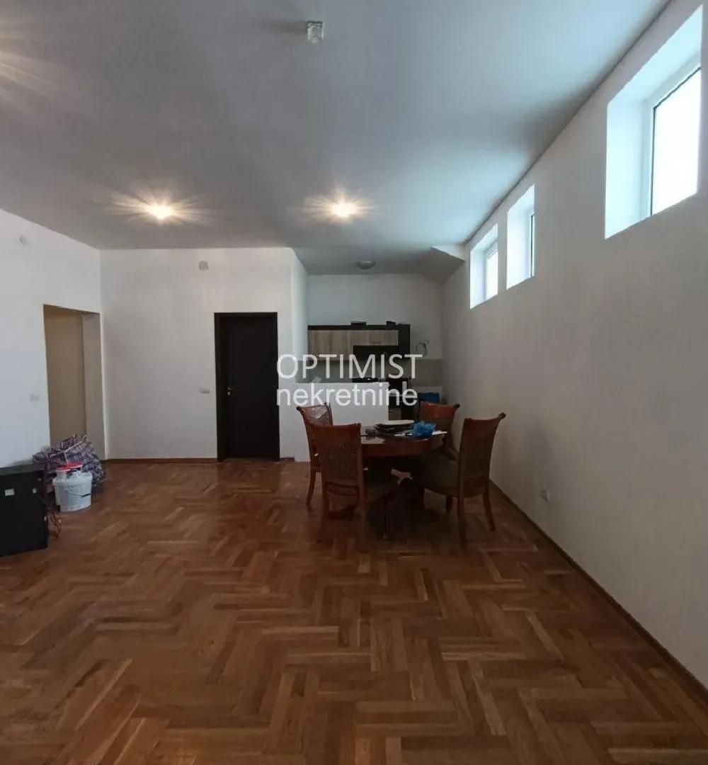 Prodaja, jednosoban stan, 70m², Čukarica, Beograd
