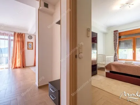 Sale, two bedroom apartment, 79m², Orahovac, Kotor - image 9