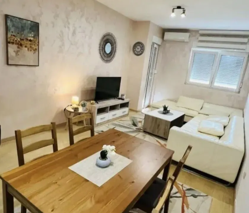 Izdavanje, jednosoban stan, 47m², City Kvart, Podgorica