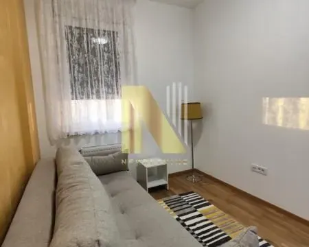 Izdavanje, dvosoban stan, 44m², Centar, Novi Sad - image 9