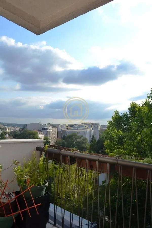 Rent, two bedroom apartment, 50m², Kalenić Pijaca, Vračar Sve Podlokacije