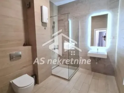 Izdavanje, stan, 240m², Savski Venac, Beograd - image 21