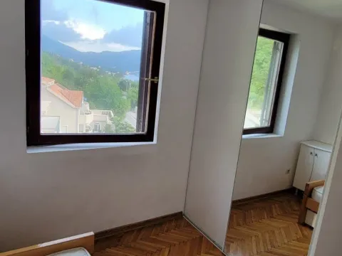 Prodaja, četvorosoban stan, 95m², Dobrota, Kotor - image 7