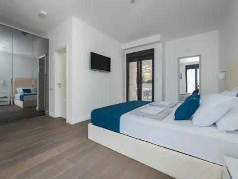 Sale, house, 669m², Strp, Kotor - image 33