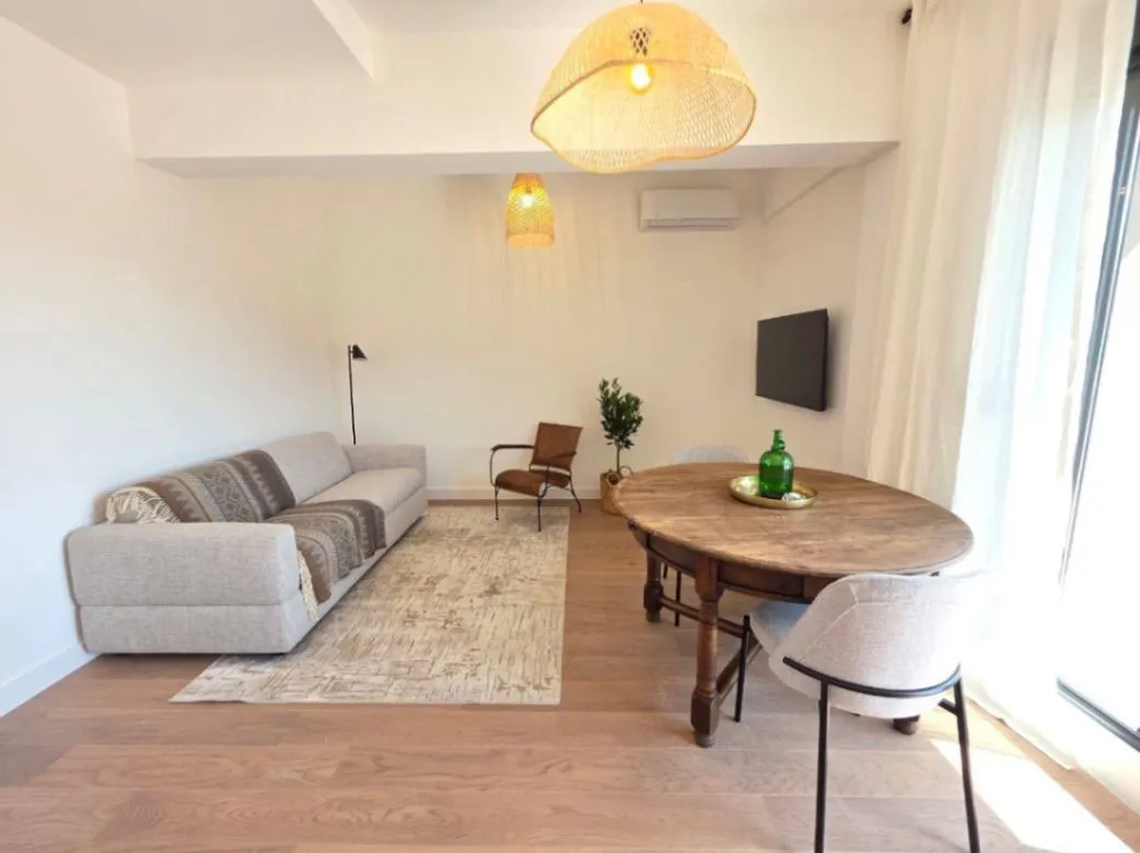 Stan-na-dan, jednosoban stan, 42m², Centar, Budva