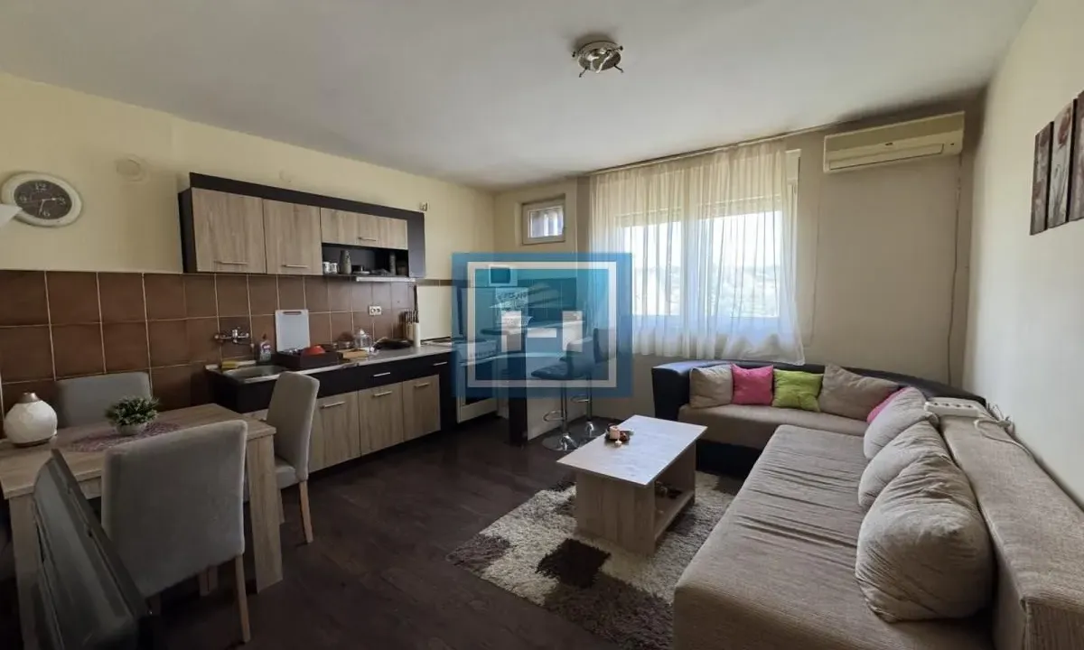 Prodaja, jednosoban stan, 43m², 7. juli, Paraćin