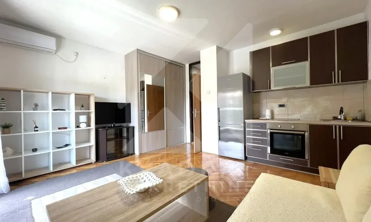 Rent, studio apartment, 27m², Momišići, Podgorica